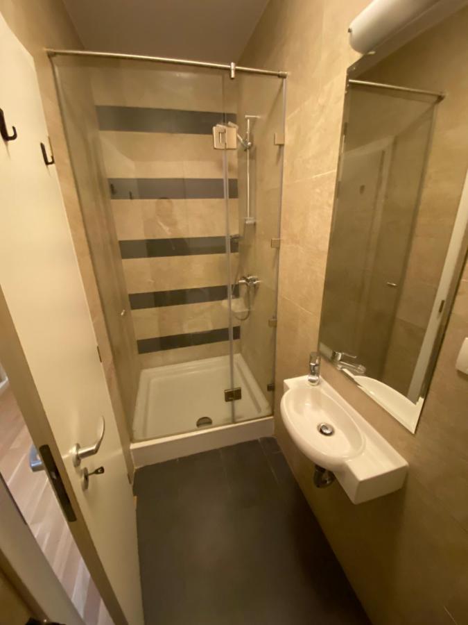 Gaga Residence 3 Тимишоара Экстерьер фото